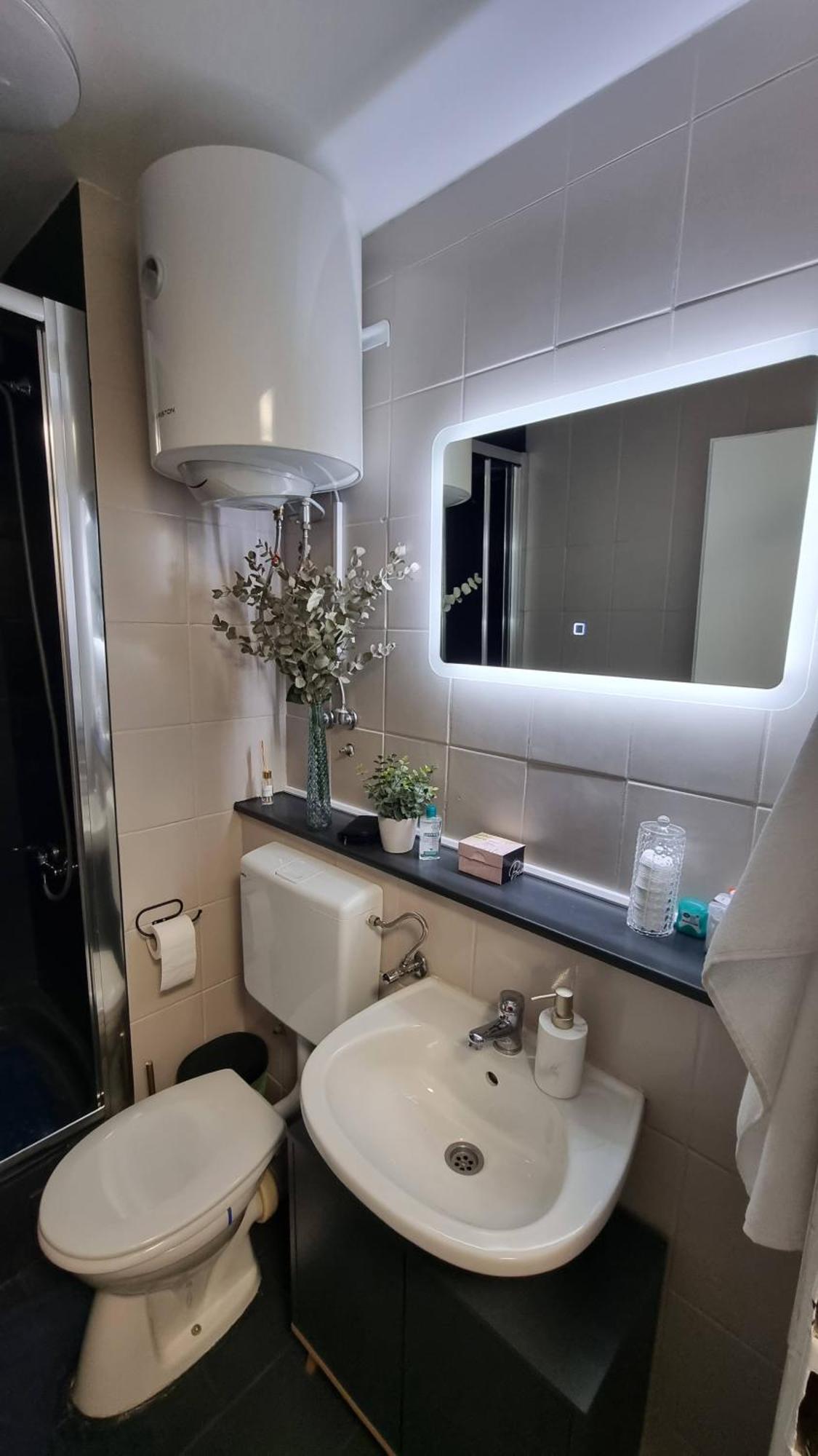 Studio Apartman 404-401 Vukovar Bagian luar foto
